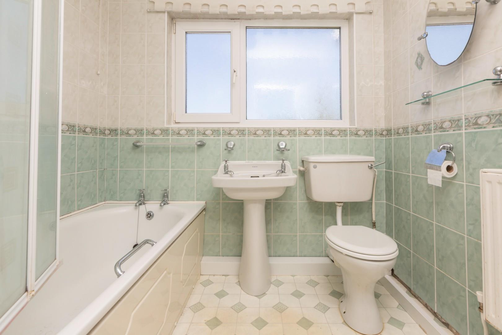Overland Close, Mumbles, Swansea, SA3 4LR